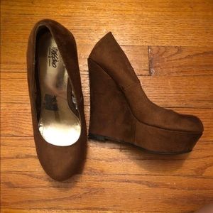 Suede wedges